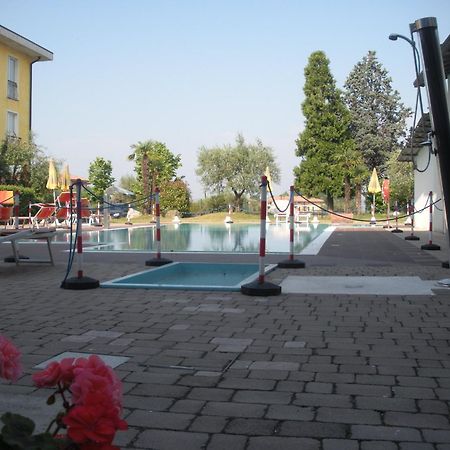 Hotel Mirabello Sirmione Exterior photo