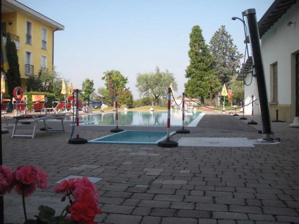 Hotel Mirabello Sirmione Exterior photo